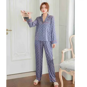 Conjunto de pijama de cetim manga curta feminino