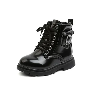 Bottes Martin en cuir PU noir pour fille et garçon, bottes courtes de style britannique avec boucle pour bébé, chaussures simples, nouvelle collection automne 2022