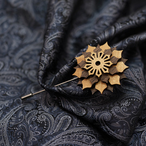 Nouvelle Broche en <span class=keywords><strong>Bois</strong></span> de Noyer Noir 2026 pour Chemises de Mariage Homme, Épingles de Revers Unisexe en <span class=keywords><strong>Bois</strong></span> d'Érable de Haute Qualité pour Costumes Homme - Product Image 3