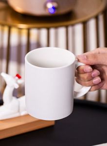 Mug en céramique blanc moderne de 11 oz pour sublimation, avec motif de logo personnalisable, idéal pour les cadeaux de fête et la consommation de lait - Product Image 4