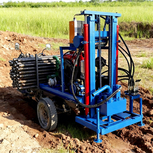 Plateforme de forage hydraulique bleue pour puits d'eau avec rack à tuyaux et moteur pour l'exploitation minière et l'extraction des eaux souterraines - Product Image 1