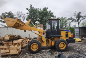 Chargeuse frontale neuve et durable de marque chinoise, 2 tonnes, petite chargeuse 618D SEM618D, <span class=keywords><strong>mini</strong></span>-chargeuse sur pneus de 1,8 tonne avec grappin à bois à vendre - Product Image 2