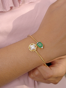Brazalete Danta Gems Verdelle Halo, Elegante y Lujoso, Inspirado en Oro de 9K, Hecho a Mano, Diseño Geométrico Vintage, Brazalete de Diseñador - Product Image 5