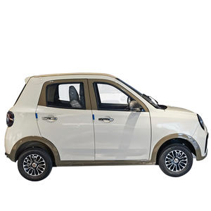 Voiture électrique EV, berline quatre roues, traction avant, mini-voiture légère, sièges en cuir, galerie de toit métallique, caméra de recul, intérieur lumineux - Product Image 3