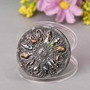 Pièces commémoratives du zodiaque en gros du fabricant, pièces Patronus de la Dame Chance à impression couleur, plaqué or - Product Image 5