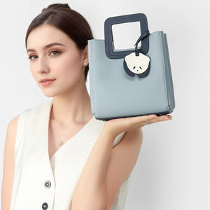 Trendy Women is Bag 2025 Luxury Niche Design Bolso de hombro de gran capacidad Crossbody Purse - Product Image 1