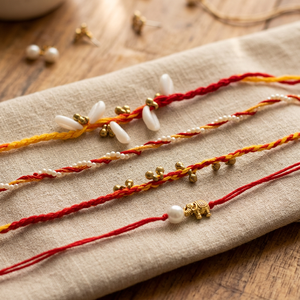 Vente en gros de bijoux religieux Exima, bijoux faits à la main, style bohème, perles colorées en coton tressé, perles d'eau douce de 4 mm, Rakhi pour femmes - Product Image 3