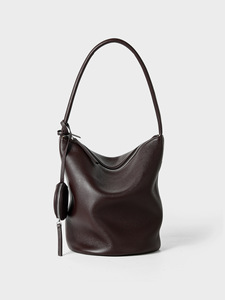 Sac seau minimaliste et décontracté en cuir <span class=keywords><strong>de</strong></span> vachette premium avec pochette à monnaie ronde détachable, sac hobo chic et urbain - Product Image 3