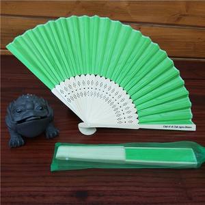 Abanico Plegable de Bambú Tallado a Mano, Arte Folclórico Tradicional, Ecológico, Regalo Promocional para Bodas y Fiestas - Product Image 3