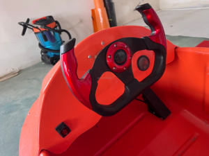 Mini <span class=keywords><strong>jet</strong></span> <span class=keywords><strong>ski</strong></span> électrique en ABS durable pour les sports <span class=keywords><strong>de</strong></span> loisirs, la pêche, les clubs nautiques et la dérive en rivière, application automobile - Product Image 2