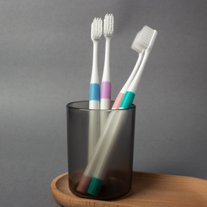 Brosses à dents manuelles pour adultes à poils souples avec manche transparent en PP sur mesure pour usage domestique S 206 - Product Image 4