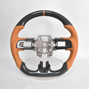 Volante de Fibra de Carbono en Forma de D para Ford Mustang GT/GT350/GT350R 2015-2017, Cuero Nappa Blanco con Base Plana y Detalles - Product Image 2