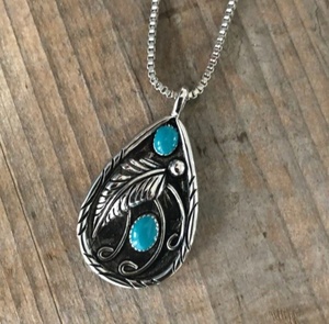 Collier ethnique bohème minimaliste avec pendentif feuille en pierre naturelle turquoise, collier vintage en argent avec plume pour homme - Product Image 5