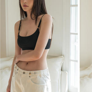 Комфортный тонкий бесшовный комплект из бюстгальтера и трусов - Product Image 4