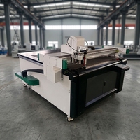 TC CNC EPE Schaumstoffplatten-Flachbettmaschine EVA Schaumstoff Automatische Digitale Schwammschneidemaschine Digital CNC Flachbett-Vibrationsmaschine CE