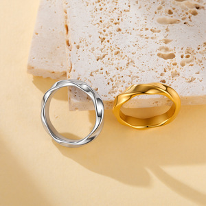 Anello Unisex in Acciaio Inossidabile con Motivo a Spirale Ovale e Onde Irregolari, Stile Primaverile, Moda Street - Product Image 3
