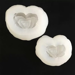 Moule en silicone fait main en forme de <span class=keywords><strong>rose</strong></span> pour décorations de gâteaux, savons et bougies, pétale en forme de cœur avec logo personnalisé, avantage flexible - Product Image 6