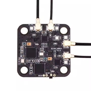Receptor RadioMaster DBR4 de Doble Banda Gemini ExpressLRS 2.4GHz 900MHz para Drones FPV de Largo Alcance con 4 Antenas de Plástico - Product Image 3