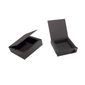 <span class=keywords><strong>Caja</strong></span> de embalaje de cartón vacía negra personalizada de alta calidad para <span class=keywords><strong>iPhone</strong></span> <span class=keywords><strong>11</strong></span>/12/13/14 Pro Max materiales reciclados en relieve mate - Product Image 3