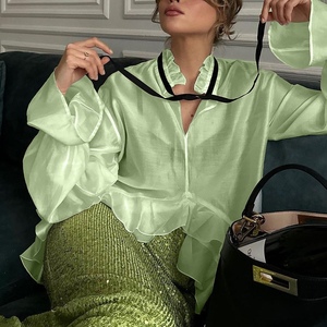 เสื้อเบลาส์ซีทรูเซ็กซี่ของผู้หญิงแฟชั่นเสื้อแขนบานฤดูร้อนใหม่ - Product Image 3