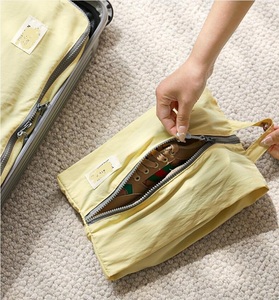 Sacs <span class=keywords><strong>de</strong></span> voyage en nylon multicolores personnalisés en gros, vert <span class=keywords><strong>armée</strong></span>, pour chaussures et vêtements, pour la garde-robe et les voyages - Product Image 6