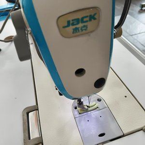 Sıcak satış kullanılan Jack A3 bilgisayarlı tek iğne Lockstitch giysiler için otomatik iplik düzeltici ile DİKİŞ MAKİNESİ - Product Image 3