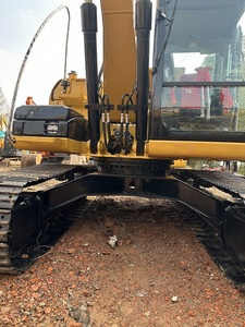 Excavatrice Premium Carter 312D2GC d'occasion, machine complète d'origine pour la construction routière, puissance et stabilité garanties - Product Image 2