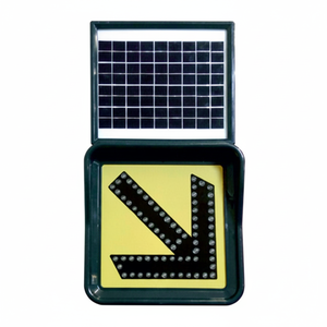 Señal de Tráfico Reflectante LED de 40 x 40 cm con Energía Solar, Señal de Advertencia y Precaución 'Gire a la Derecha' - Product Image 2