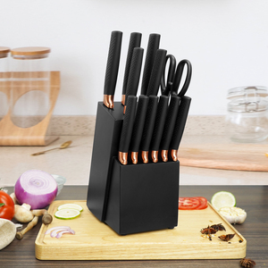 Juego de <span class=keywords><strong>Cuchillos</strong></span> de Cocina de 14 Piezas con Bloque, Venta al por Mayor |   6 <span class=keywords><strong>cuchillos</strong></span> para carne, tijeras y afilador incorporado |   Recubrimiento Antibacteriano Negro - Product Image 6
