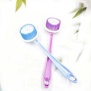 Brosse à vaisselle suspendable et détachable, brosse en plastique créative à long manche pour éliminer la graisse et nettoyer les casseroles, 2 yuans - Product Image 1