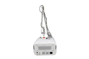 Appareil laser fractionné au CO2 portable 10600nm pour le resurfaçage cutané, le resserrement vaginal, l'élimination des cicatrices d'acné, des vergetures et des rides - Product Image 2