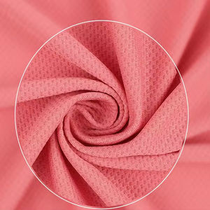 Tissu en maille tricotée 100% polyester 140g léger, respirant et à séchage rapide, en fil original 100D, motif nid d'abeille, pour vente en gros - Product Image 4