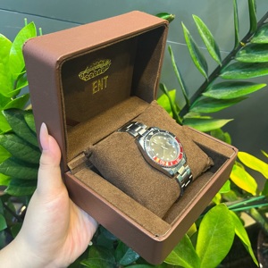 Caja de reloj de cuero personalizada directa de fábrica con forro de terciopelo, caja de almacenamiento de relojes con logotipo personalizado, cajas y estuches de relojes de lujo para hombre - Product Image 3