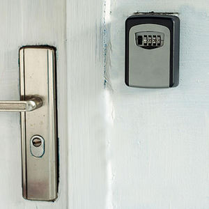 YH9228 Boîte de serrure à combinaison immobilière à 4 chiffres Boîte à clés articulée à 4 chiffres - Product Image 5