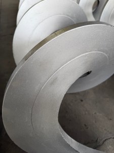 Lame d'œillet hélicoïdal sans tige en acier au manganèse galvanisé à chaud de 20 mm d'épaisseur - Product Image 1