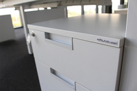 Table de bureau convertible moderne personnalisable en usine, mobilier de bureau, poste de travail cubique en bois pour 4 personnes