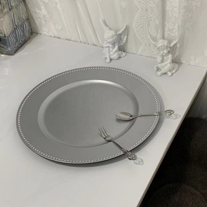 2024 New Chất Lượng Cao 13 Inch Vòng Tái Sử Dụng Bạc Nhựa Tấm Sạc Đám Cưới Đảng Bảng Trang Trí - Product Image 4