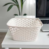 Paniers de rangement en plastique fabriqués à partir de paille de blé, utilisables pour les besoins quotidiens.