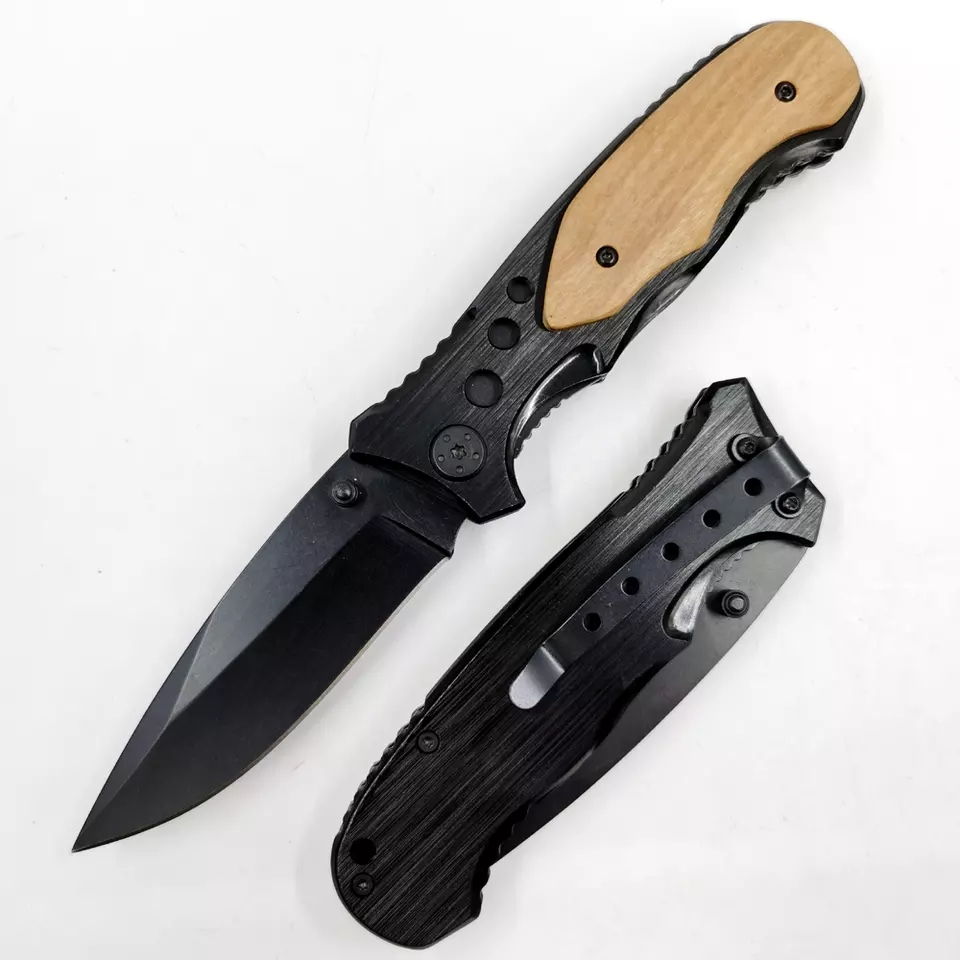 CM688 black