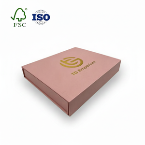 Boîtes cadeaux personnalisées de luxe en carton recyclable avec gaufrage, pelliculage mat, revêtement UV et fermeture magnétique pour préservatifs - Product Image 1