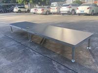 Table de Scène Modulaire Portable en Bois et Aluminium avec Pieds Pliants, Écologique, Étanche, Stable, Support Carré pour Marionnettes et Danse
