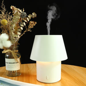 Lámpara de Mesa de Madera con Humidificador de 160 ml, Difusor de Aroma USB con Luz LED para Dormitorio, Escritorio y Uso Doméstico - Product Image 5
