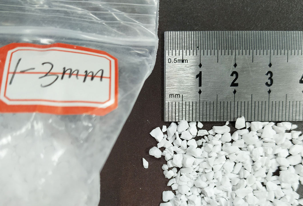 product-1-1 Grain Size 0.5-1mm Sintered White Corundum 99.6% Tabular Alumina For Refractory