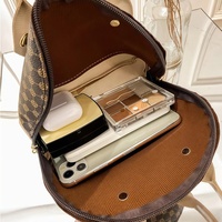 Sac bandoulière en cuir PU personnalisé avec logo pour femme, sac à main à fermeture éclair avec chaîne, sac boulette décontracté pour voyage