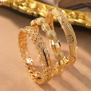 Luxuriöses Trendiges Vergoldetes Kupfer <span class=keywords><strong>Baby</strong></span>-Armreif-<span class=keywords><strong>Set</strong></span> Herzförmiges Ausgehöhltes Perlendesign Kinder-Partygeschenk Schmuck - Product Image 3