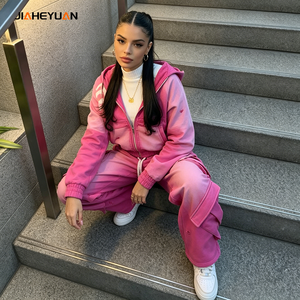 Completo Streetwear da Donna 2 Pezzi 460GSM, Felpa con Cappuccio e Pantaloni Cargo di Alta Qualità, Tuta Vintage Rosa Effetto Usurato - Product Image 2