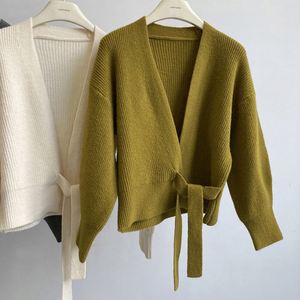 Cardigan en tricot pour femme, style rétro français, anti-boulochage, design amincissant, avec logo frontal - Product Image 6