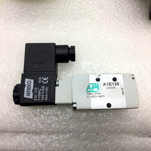 Vanne solénoïde Amisco Api A1E130 3 ports 2 positions 110Vac 5Va Fabriquée en Italie Pièces pneumatiques - Product Image 1