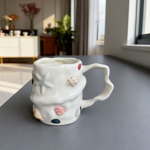 Taza de Cerámica con Diseño Creativo de Concha y Caracol, 300 ml, Regalo Único y Elegante para Días Festivos, Taza de Café para Oficina - Product Image 4