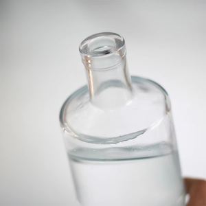 Bouteille <span class=keywords><strong>de</strong></span> liqueur en verre <span class=keywords><strong>de</strong></span> 750ml rechargeable à prix compétitif <span class=keywords><strong>de</strong></span> luxe <span class=keywords><strong>de</strong></span> qualité supérieure vin whisky vodka fond <span class=keywords><strong>de</strong></span> <span class=keywords><strong>montagne</strong></span> - Product Image 3